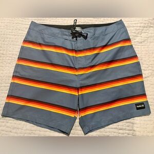 Hurley Board Shorts Men’s Size 34 Stripes Gray